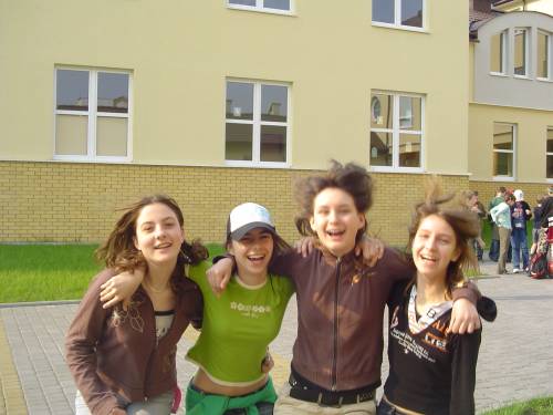 zwaUa...
