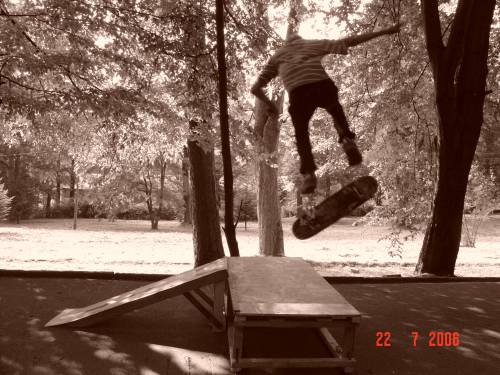 Kickflip przez Grindboxa  