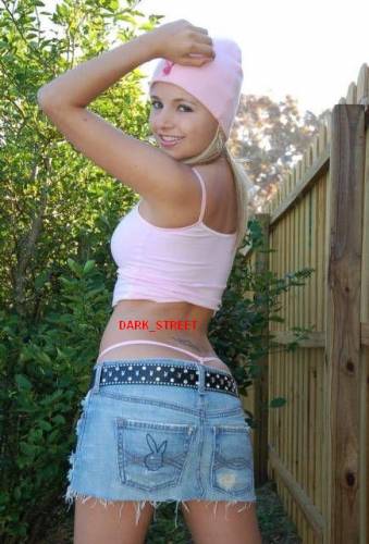 dark_street_radio