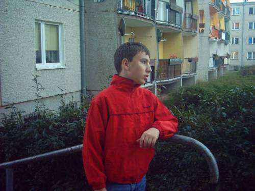 Gdzie on sie tak patrzy?:P
