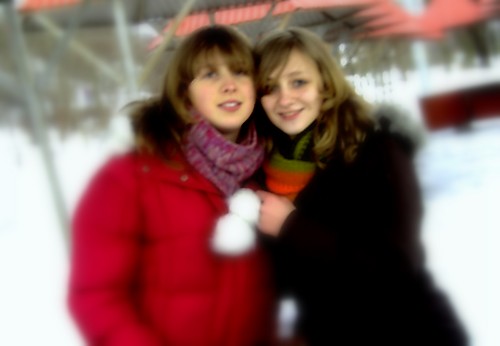 Z Kini;**