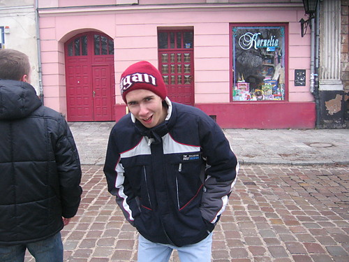 KASZEL .........................