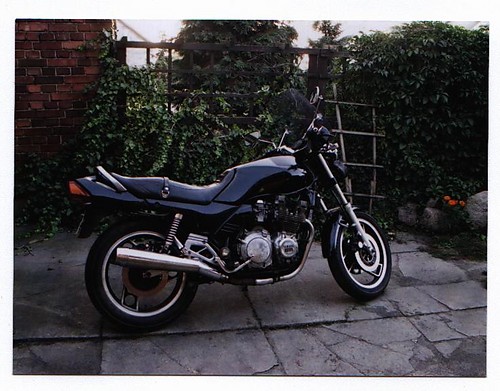 Sports motorcycle