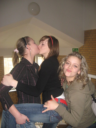 muaaaa :* :* :*