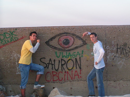 UWAGA SAURON OBCINA! 