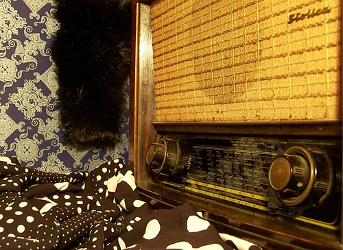 radio z niebieskim okiem.