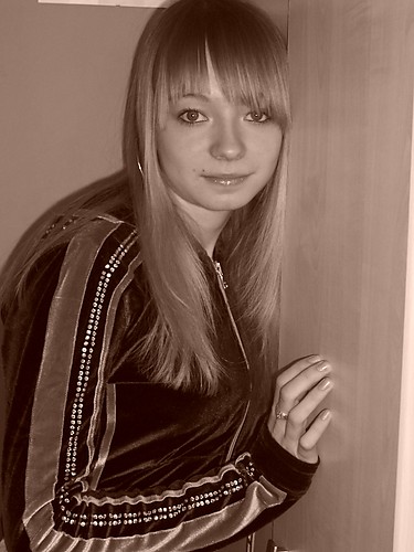 mee ;  )