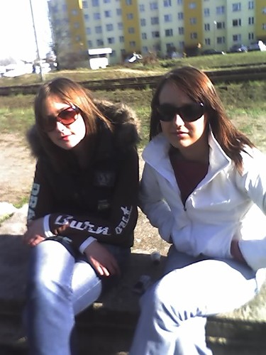 Aniusia:) Karolinka:)