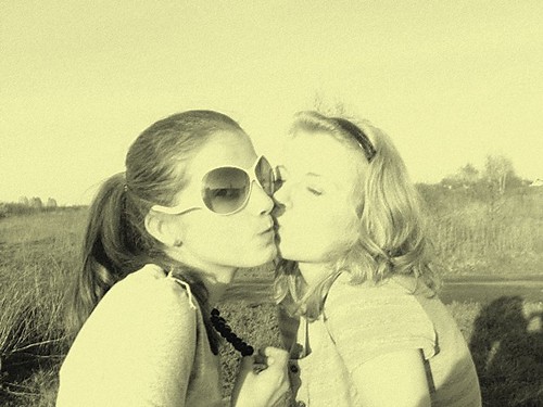 kisssssss.