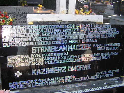 z cmentarza