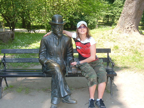 Pozytywnie ;) :P