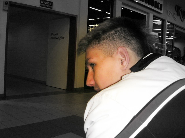 Henio ;**