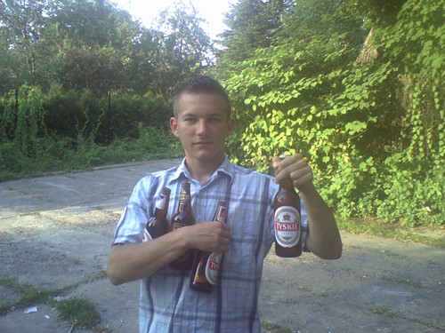 W sadzie przed 54 ... :D