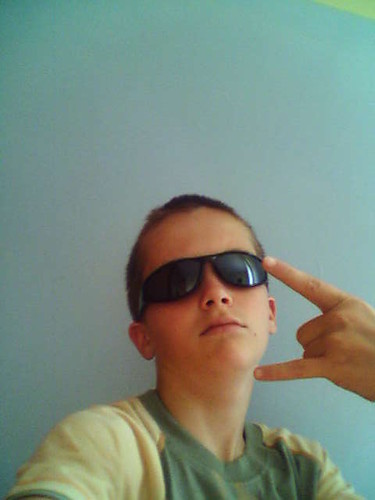 Czarne okularki a ja w nich