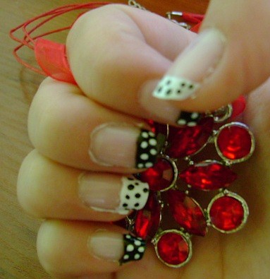 nails