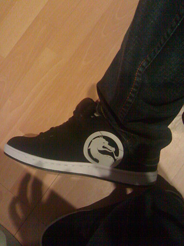 :: Mortal Combat Shoes ::