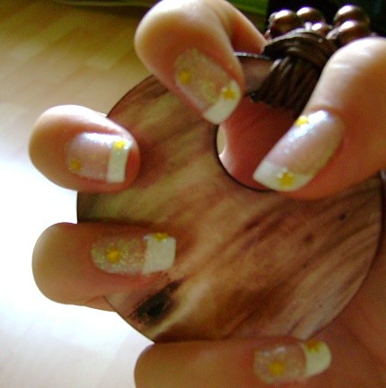 nails