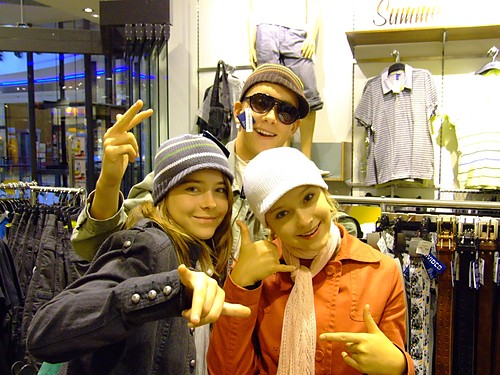 H&M.....