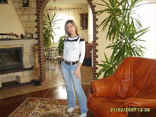 Angelika Mj Anioek