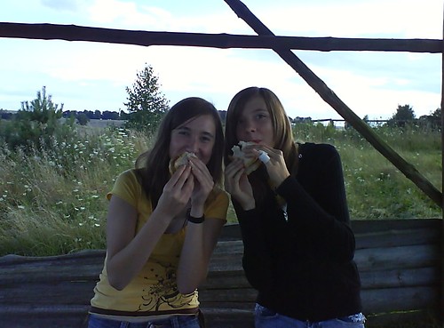 mniaaaaaam   c(: