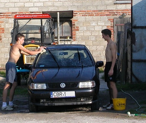 myjka;]