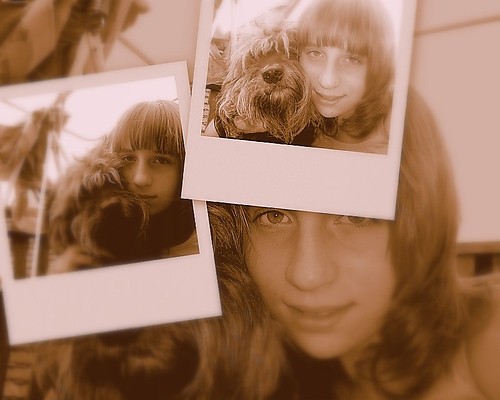 KhM;*