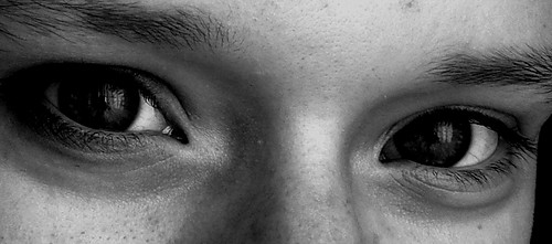 Please, look into my eyes...