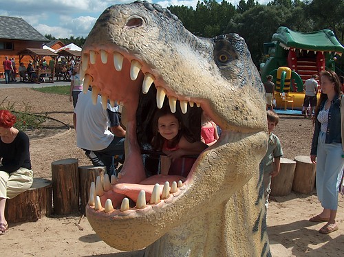 W paszczy dinozaura