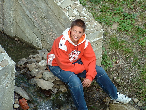 w goracch nad strumykiem