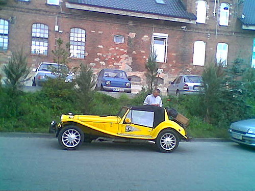 Fajne autko :pp