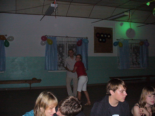 na parkiecie hehehe:):):)
