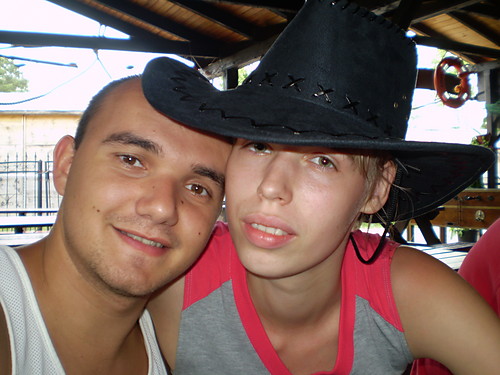Ja z pewn pani w kapeluszu:-) 