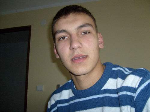  Czarli x2 :)