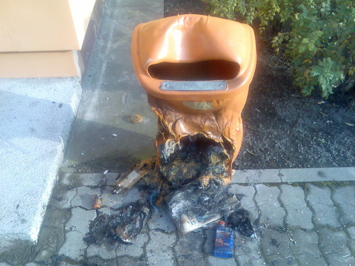 Blow Ya' trash