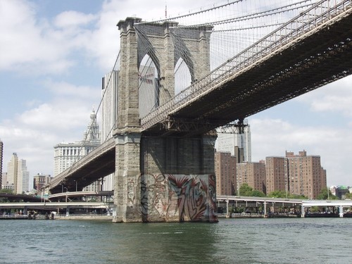 Brooklyn_Bridge