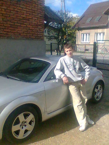 AUDI TT