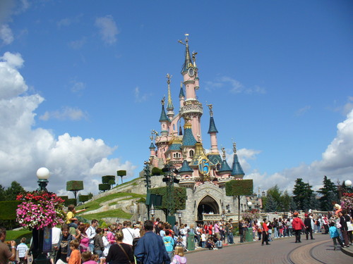  Disneyland- Pary