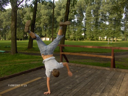 BREAKDANCE RULEZ