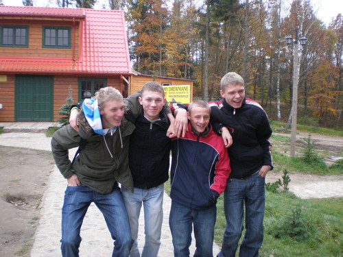 4 Ziomw... :))