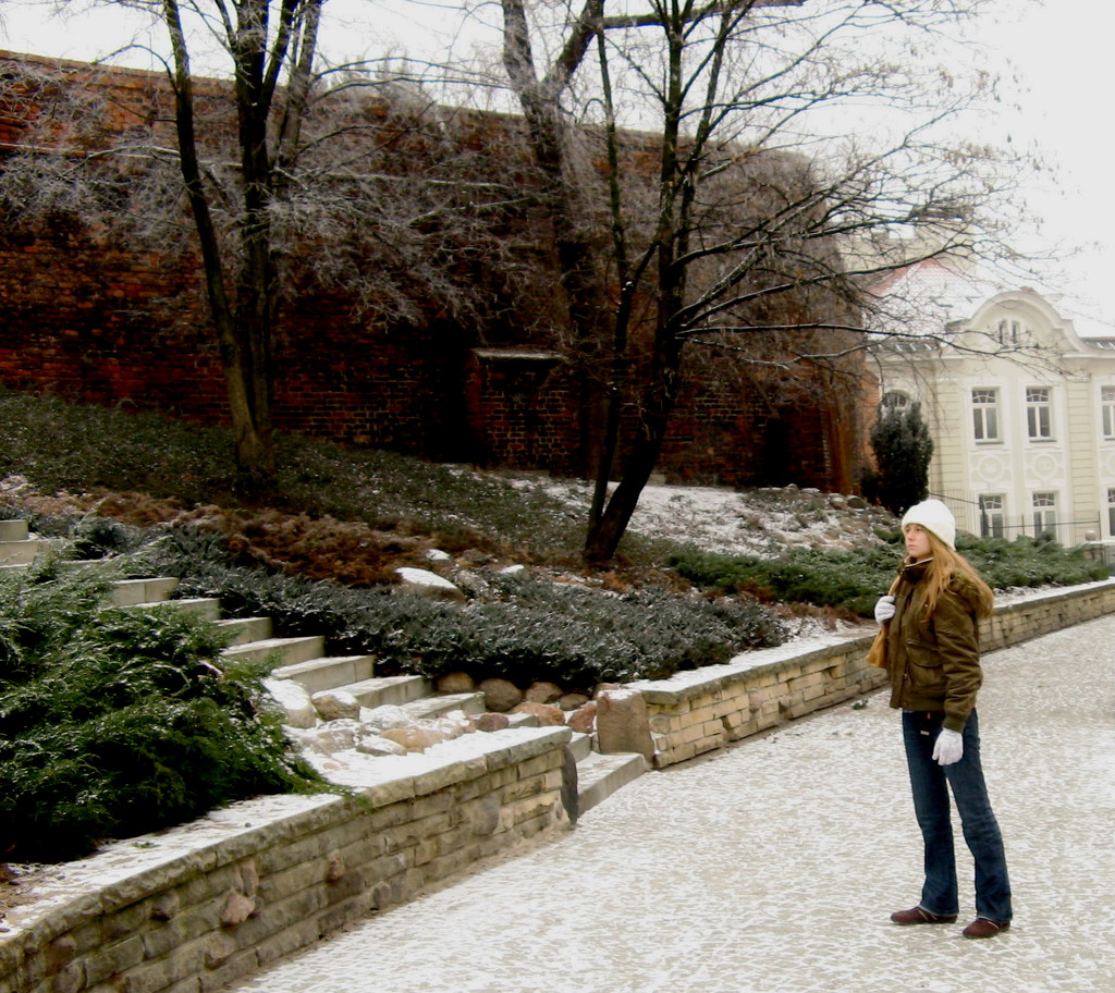 I walk alone ;/