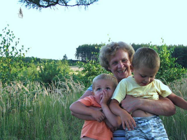 Chopaki i babcia w grach 