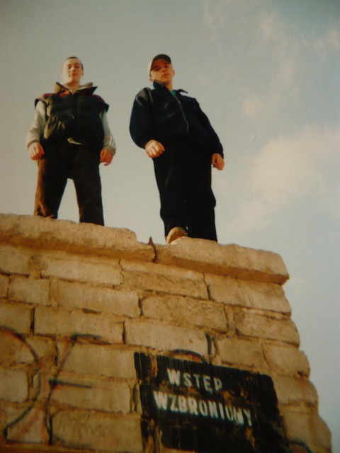 2002