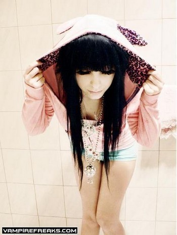 nastpny fake.