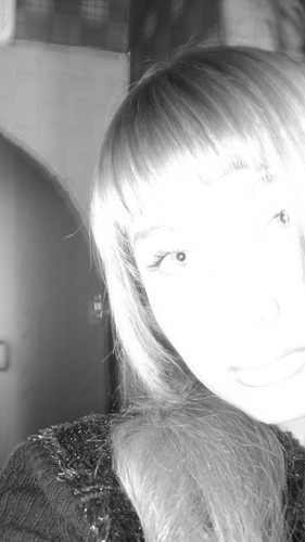 Paula:*