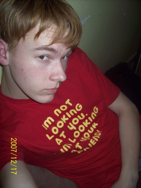 I'm not looking at you...