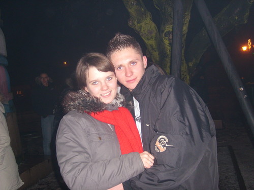SyLwEk:)