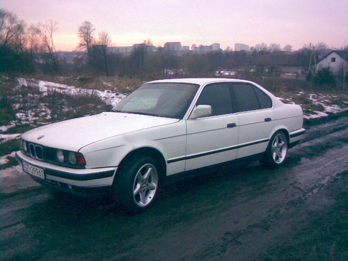 BMW 525