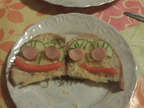 hmmmm;p