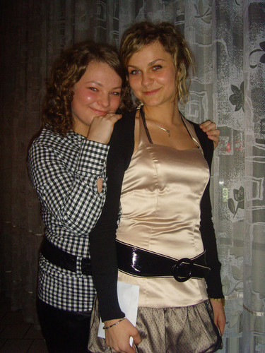 8nastka. moja i Kini < ! 3