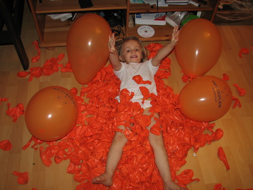 1000 balonw 4U